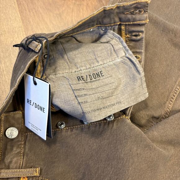 RE/DONE Originals 70s Ultra High Rise Stove Pipe Jeans size 26 Washed Chocolate - Picture 4 of 8